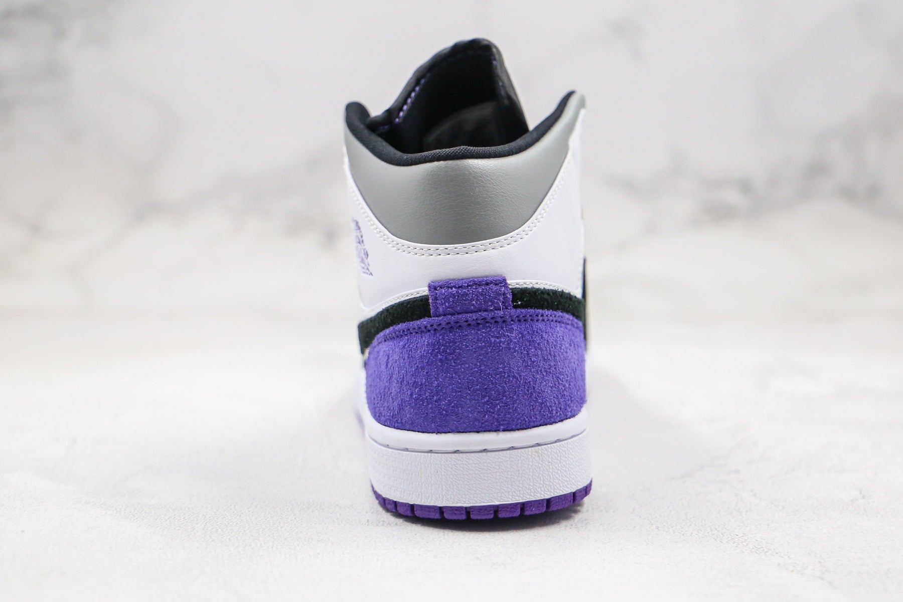 Nike Jordan 1 Mid SE Purple