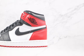 Nike Jordan 1 Retro High Black Toe