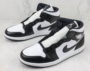 Nike Jordan 1 Mid Panda