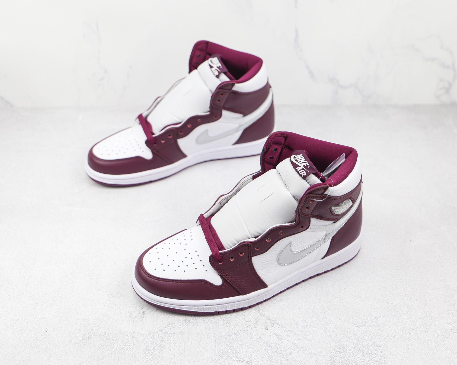 Nike Air Jordan 1 High Retro Bordeaux